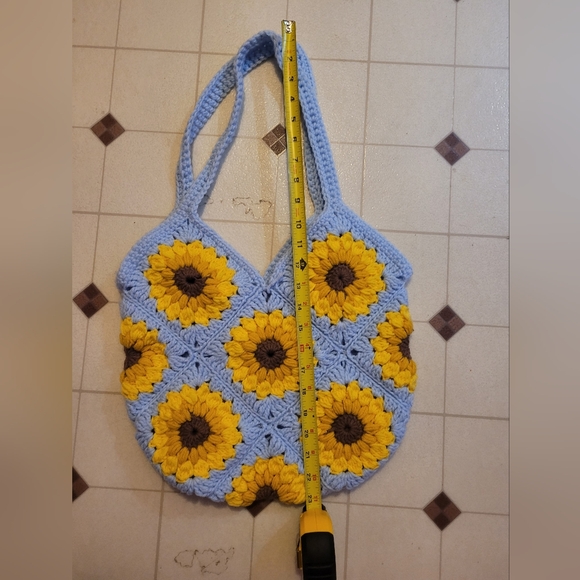 Crocheted Sunflower Tote Bag Sweet Summer Handmade Floral Granny - Picture 3 of 5